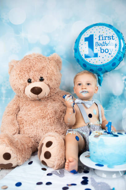 istock Baby Birthday Cake Smash 1175766384