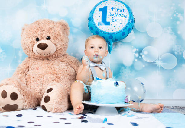 istock Baby Birthday Cake Smash 1175766408