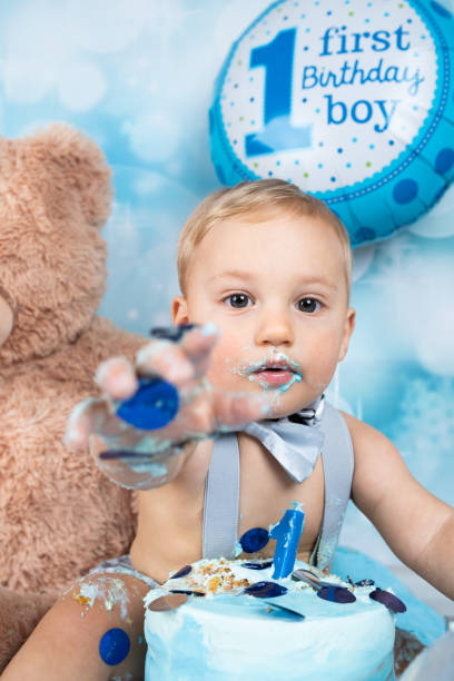 istock Baby Birthday Cake Smash 1175766447