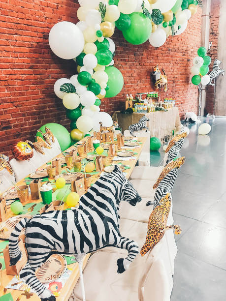 istock Safari party 1175773999