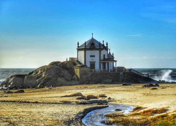 istock A chapel in the sea 1175792783