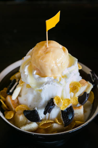 istock Korean dessert, Bingsoo or Bingsu. 1175824197