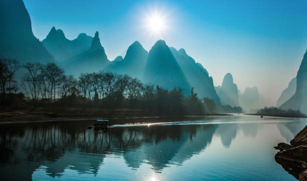 río lijiang en guilin - xingping fotografías e imágenes de stock