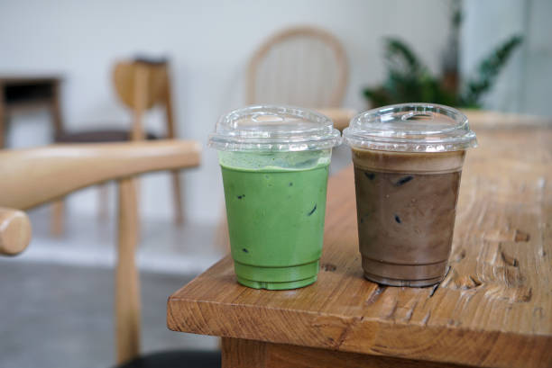 istock Iced Matcha and Hojicha. 1175852103