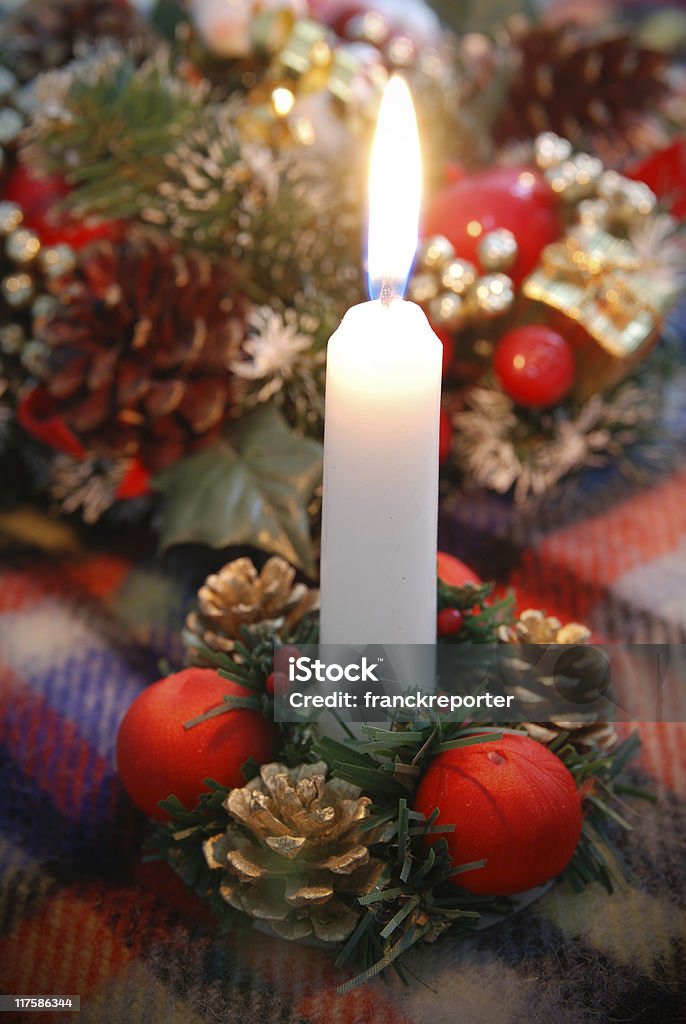 Luces y las sombras de Navidad - Foto de stock de Adorno de navidad libre de derechos