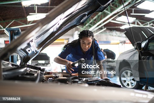 4,400+ African Woman Mechanic Stock Photos, Pictures & Royalty-Free Images  - iStock
