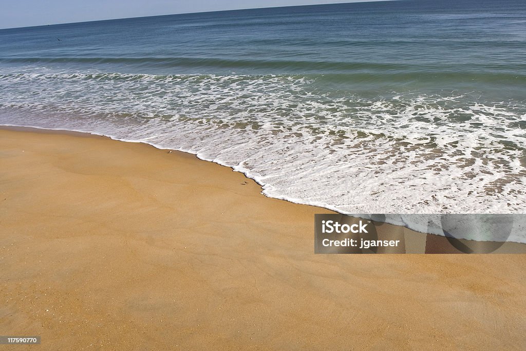 Belleza de la prístina vista a la playa - Foto de stock de Agua libre de derechos