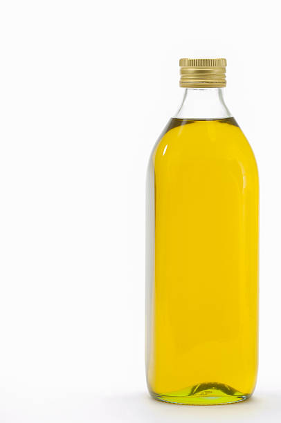 istock bottle of olive oil 117591711