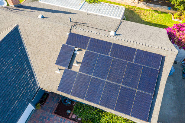 istock Closeup of solar panels 1175949931