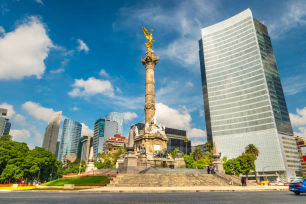 Angel of Independence The Angel of Independence stands in the center of a roundabout in Mexico City, Mexico. mexico city photos stock pictures, royalty-free photos & images