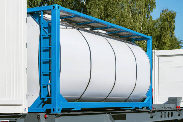 タンクコンテナ20フィート長。 - storage tank cargo container mode of transport commercial land vehicle ストックフォトと画像