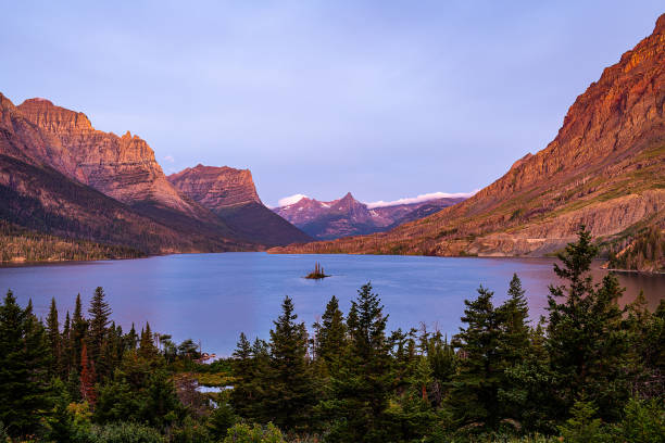 istock Wild Goose Island at Dawn 1176040170