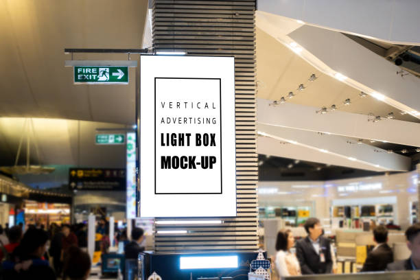 istock Mock up vertical light box on pole of super store 1176060586