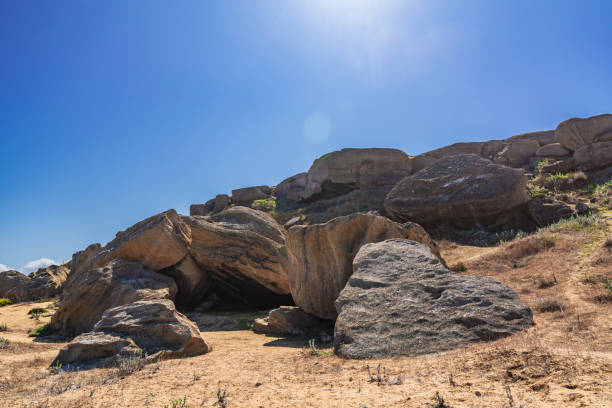 istock Rock fragments form a grotto 1176072224