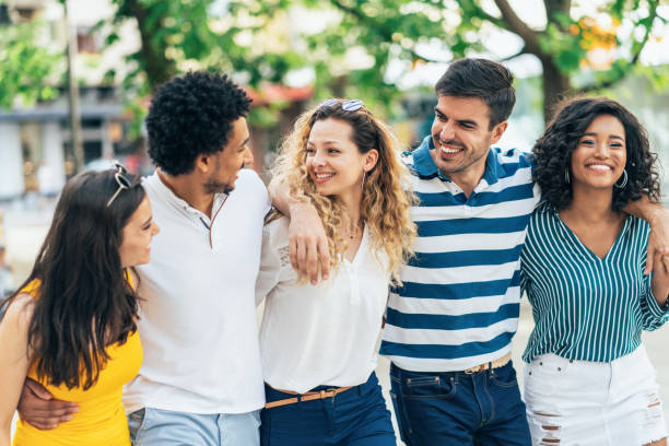 istock Happy friends outdoor 1176086290