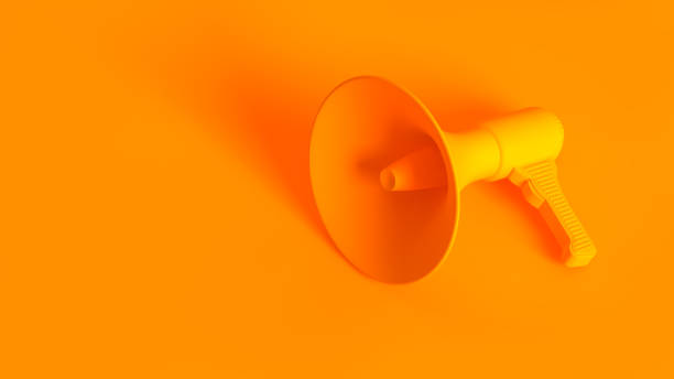 tragbare drahtlose megaphon. konzeptuelles stereoskopisches bild voll intoniert in orange farbe. - orange farbe stock-fotos und bilder