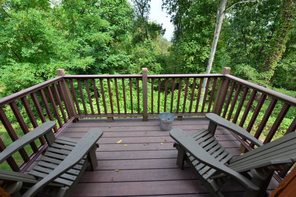 istock Veranda overlooking woodland at Gettysburg. 1176117115