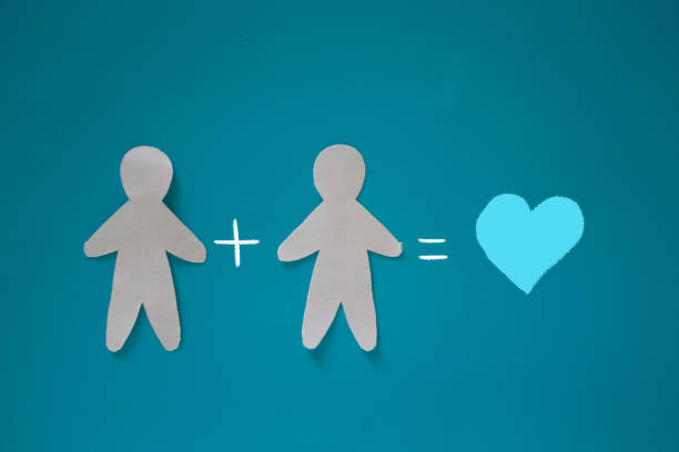 istock Paper gay couple 1176290692
