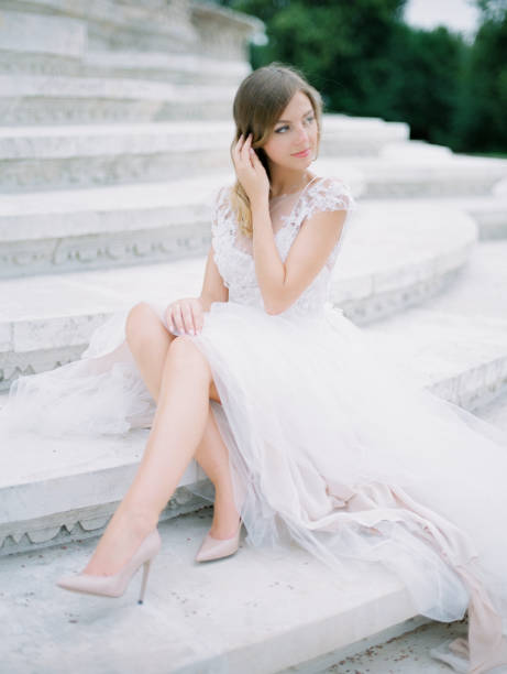 istock Stylish and beautiful bride 1176321297