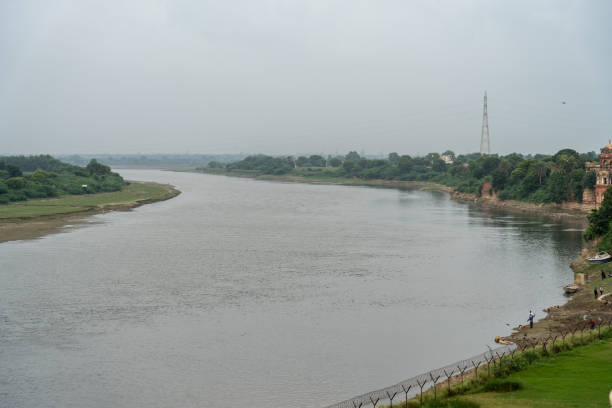 istock Yamuna River From Taj Mahal 1176329837