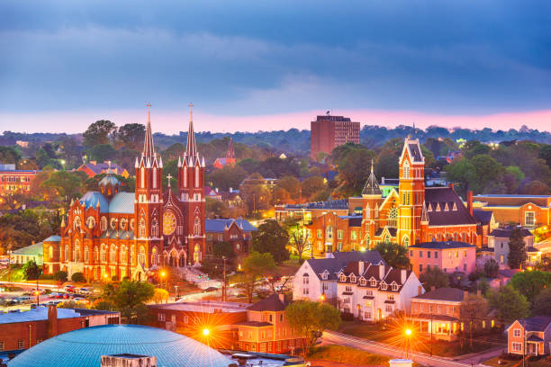 istock Macon, Georgia, USA historic downtown skyline at dusk. 1176333716