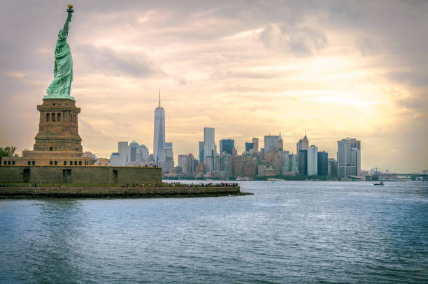 istock 500px Photo ID: 85071379 - New york skyline 1176342296