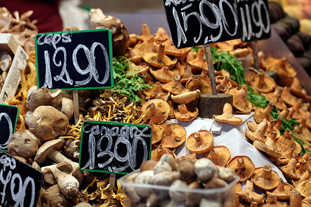 istock Mushrooms stall in Barcelona 117635129