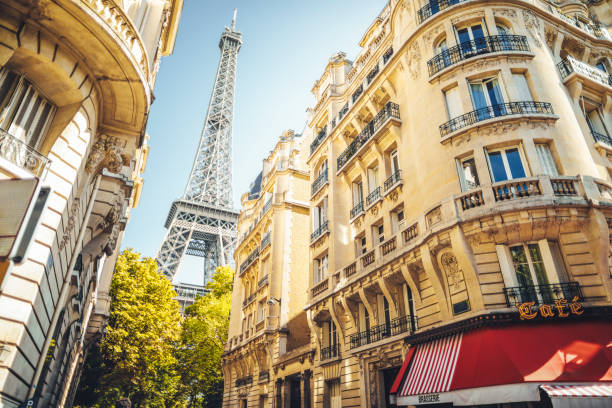 paris şehir manzarası - france stok fotoğraflar ve resimler