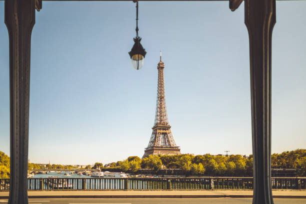istock Bir Hakeim bridge and Eiffel Tower in Paris 1176361260