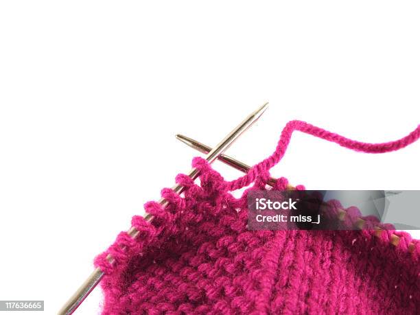 Pink Stricken Stockfoto und mehr Bilder von Bastelarbeit - Bastelarbeit, Baumwolle, Faden