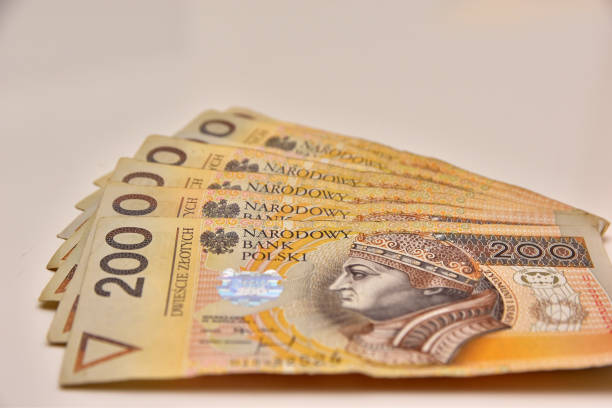 istock A range of two hundred Polish gold banknotes 1176393036