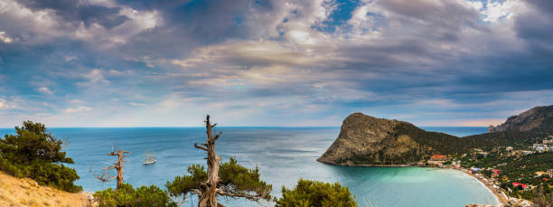 istock Mountain coast of the sea 1176394544