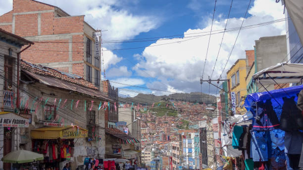 ラパスとエルアルト - ボリビアの巨大な都市 - high peaks audio ストックフォトと画像