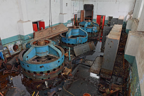 istock Interior of an old abandoned industrial building 1176464597