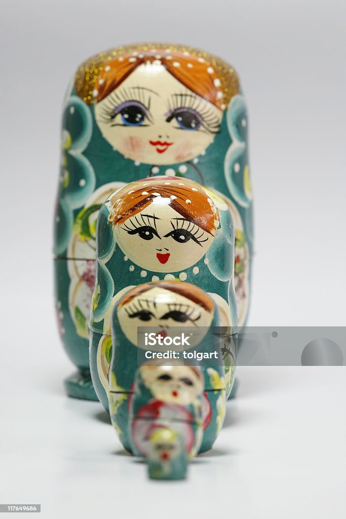 Bambole russe di nidificazione - Foto stock royalty-free di Abilità