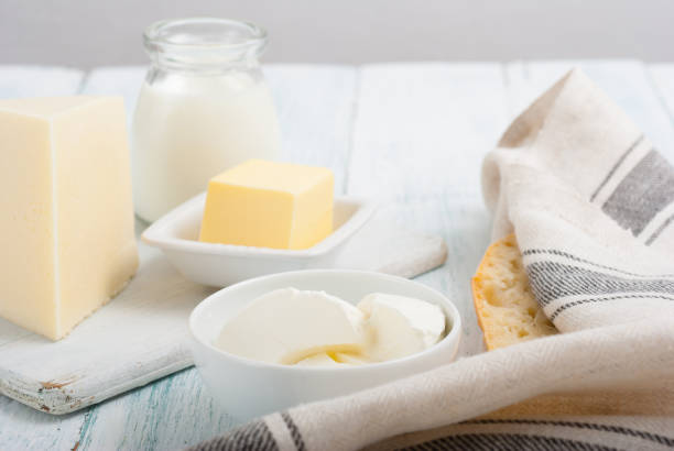 formaggio, burro, latte - panna acida foto e immagini stock
