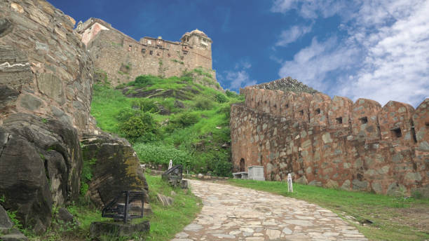 istock Ramp with fort walls 1176532610