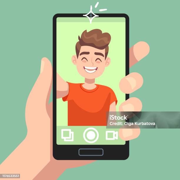 스마트폰에서 셀카 사진을 찍는 남자 미소 남성 캐릭터 만들기 셀카 사진 와 스마트 폰 카메라 에 손 평면 벡터 개념 셀카에 대한 스톡 벡터 아트 및 기타 이미지