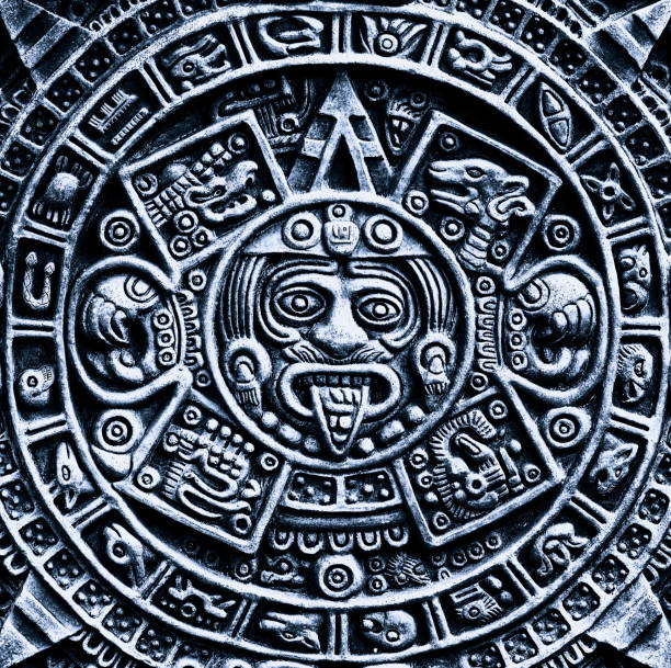 Ancient Aztec calendar Stone of the Sun: accurate modern reproduction Aztec artifact known as the Piedra del Sol, or Stone of the Sun. tonatiuh stock pictures, royalty-free photos & images
