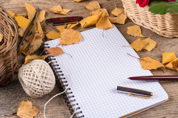 Autumn crafts - writing pad, leaves and decoration