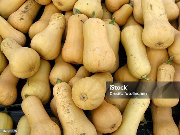 Kürbisse Moschuskürbis Stockfoto und mehr Bilder von Bauernmarkt - Bauernmarkt, Beige, Bildhintergrund