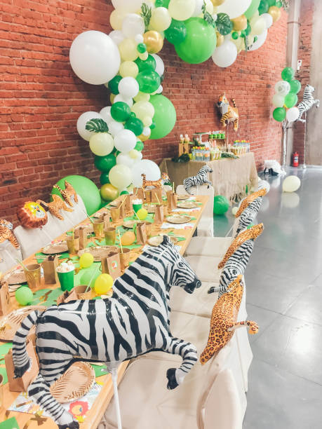 istock Safari party Candy Bar. 1176615413