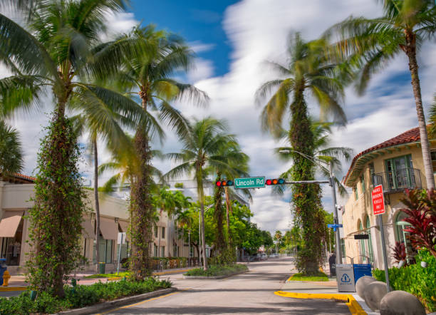 istock Lincoln Road Miami Beach FL USA 1176680719