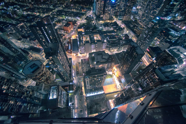 cidade de melbourne do telhado - australia office building melbourne skyline - fotografias e filmes do acervo