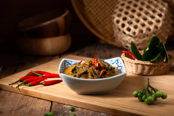 curry with beef recipe (panang neua). - panang curry imagens e fotografias de stock