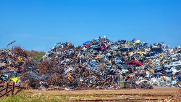 istock pile of scrap metal 1176790923