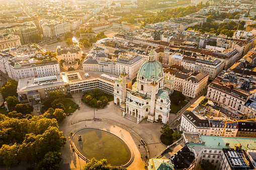 Vista de Viena al amanecer, Austria photo