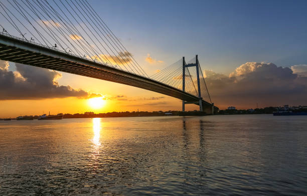 istock Vidyasagar Setu a cable stayed bridge on river Hooghly Kolkata at twilight 1176811805