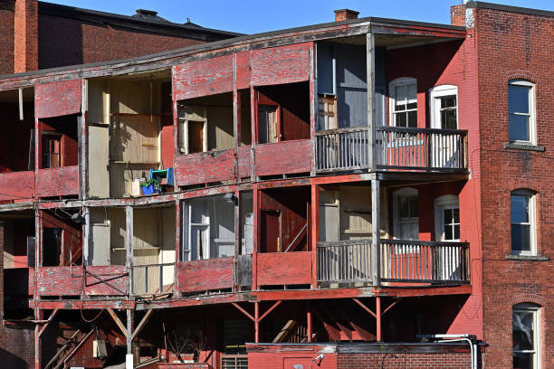 istock Back of building from an angle 1176829913