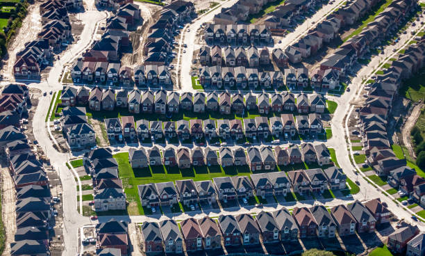istock Suburban houses 1176832367